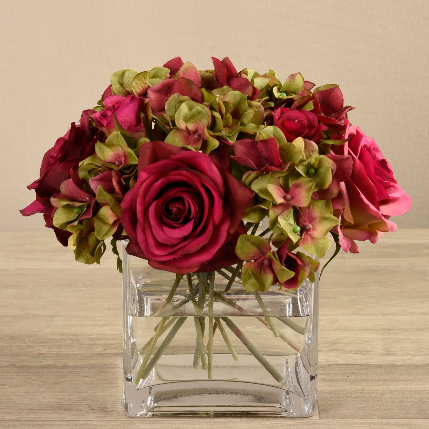 Uralia Flowers