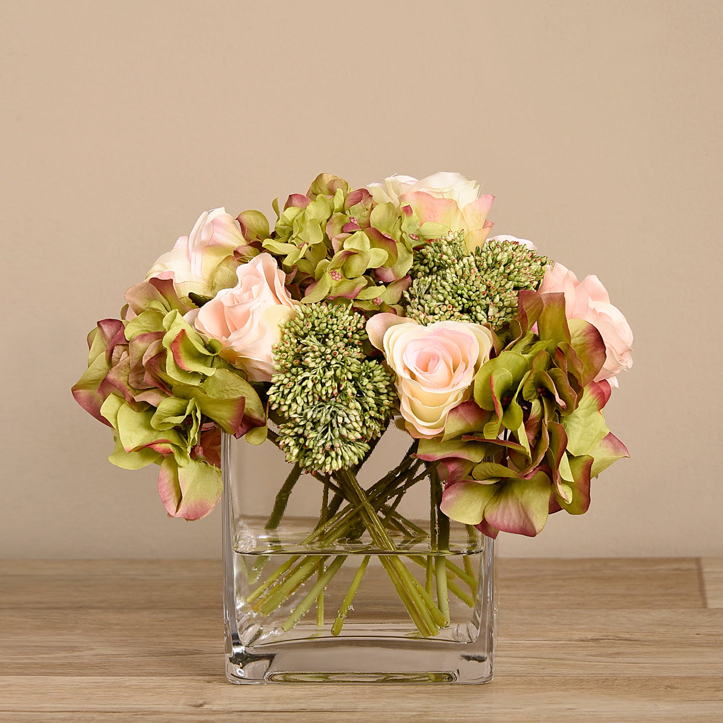 Uralia Flowers