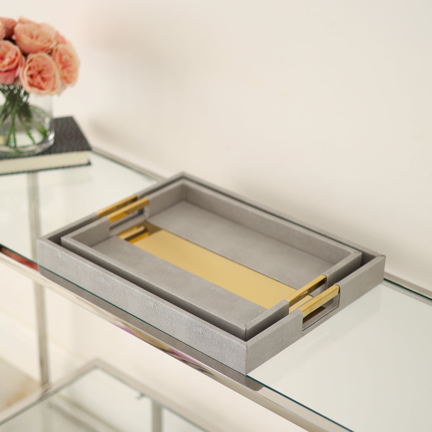 Set of 2 Gray and gold Trays