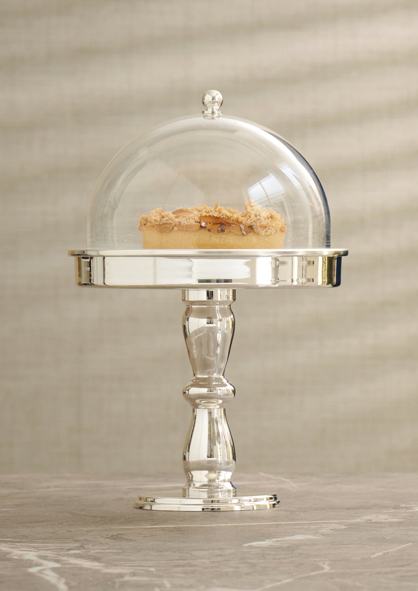 Cake stand