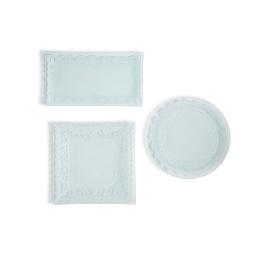 set of 3 plates with an elegant embroidered design