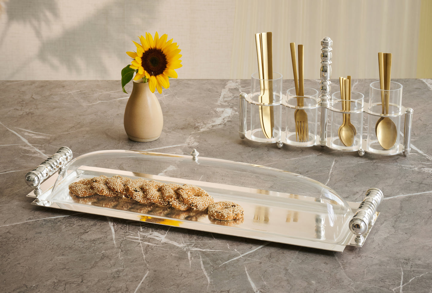 Rectangular tray